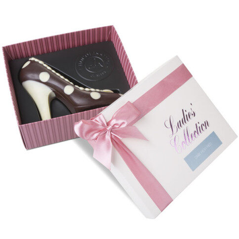 chocolate figures, chocolate figures, gift for women, gift for girl, charming gift for lady, lovely chocolate shapes as a present for valentine days