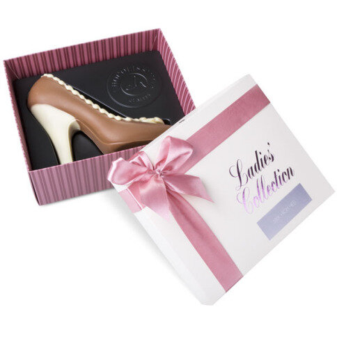 chocolate figures, chocolate figures, gift for women, gift for girl, charming gift for lady, lovely chocolate shapes as a present for valentine days