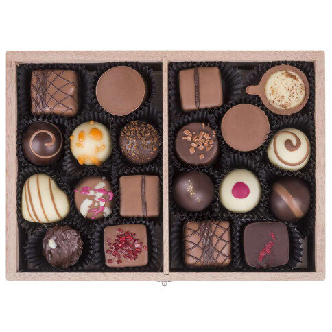 Merry Classic, Christmas chocolates, milkd chocolate for christmas